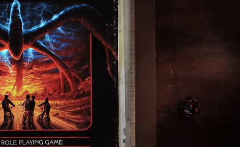 Stranger Things end credit roll die